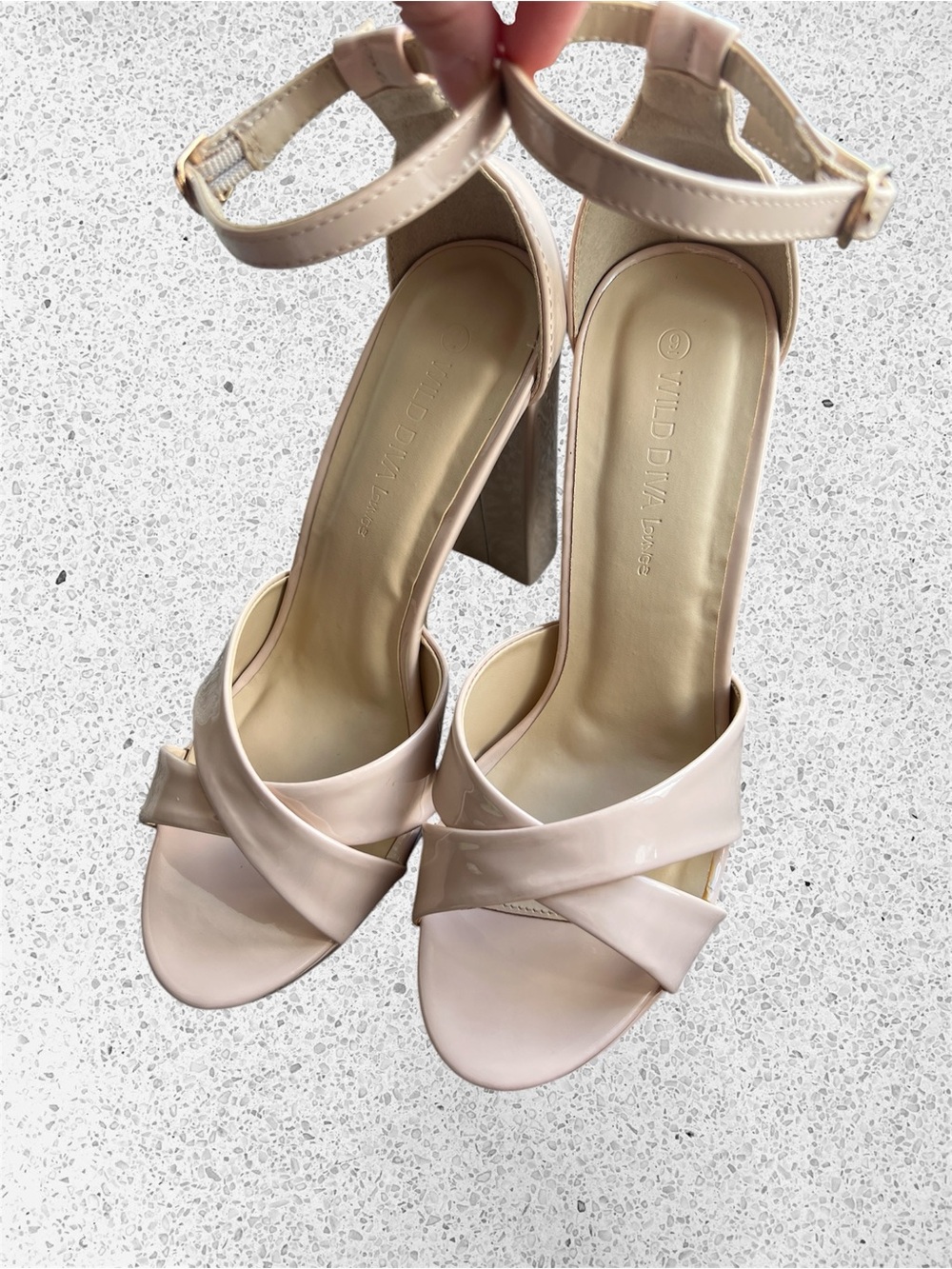 NWOT Wild Diva Women's Ankle Strap Platform Chunky Heels (Size 9) - Picture 3 of 5